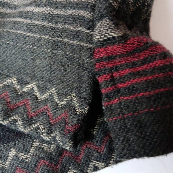 Woolrich Womens Small Shirt Jacket Wool Blend Gray Red Southwest Striped Zip Up - Picture 13 of 15